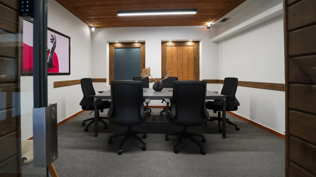 Space-Larissa-The-Machine_01